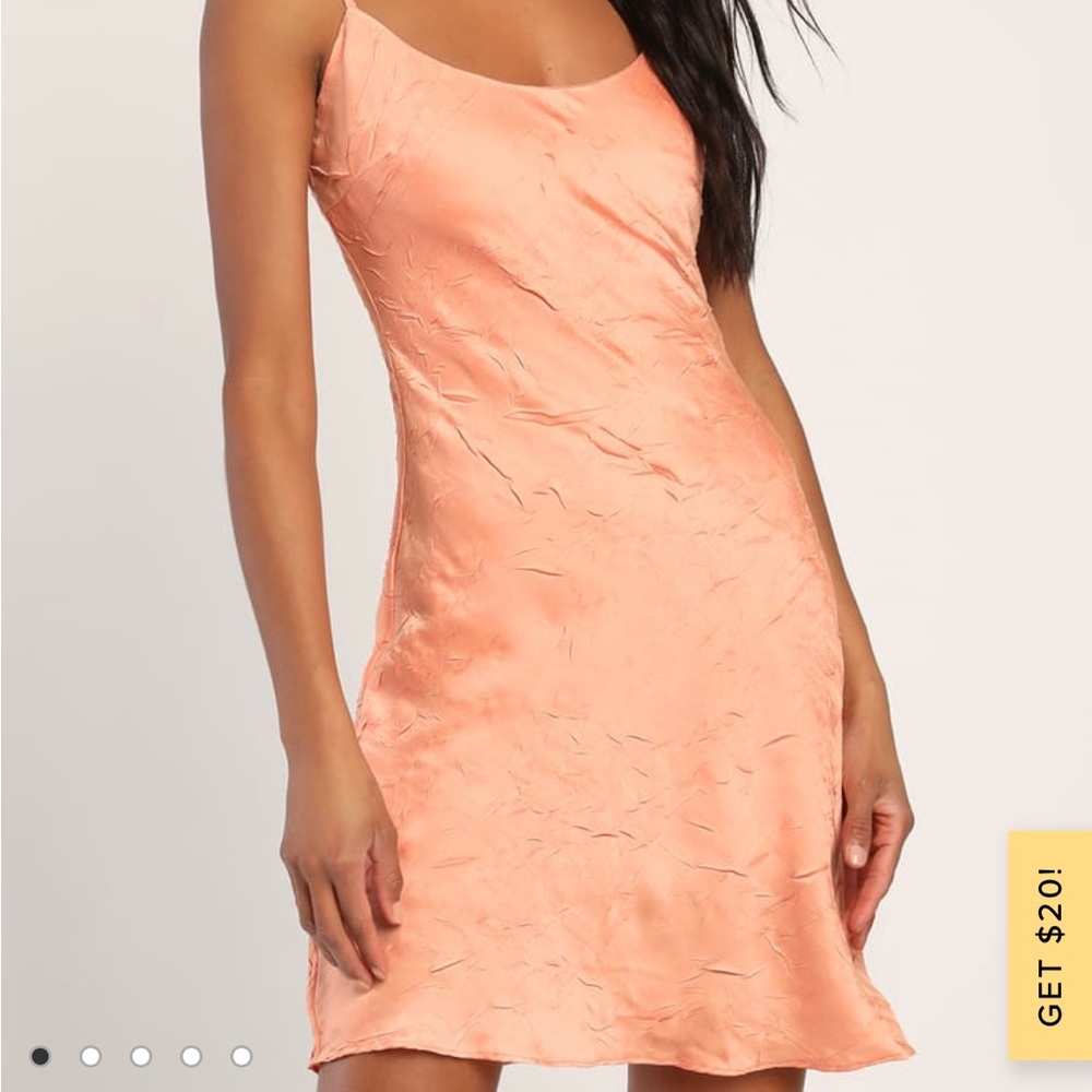 Lulus size: SMALL